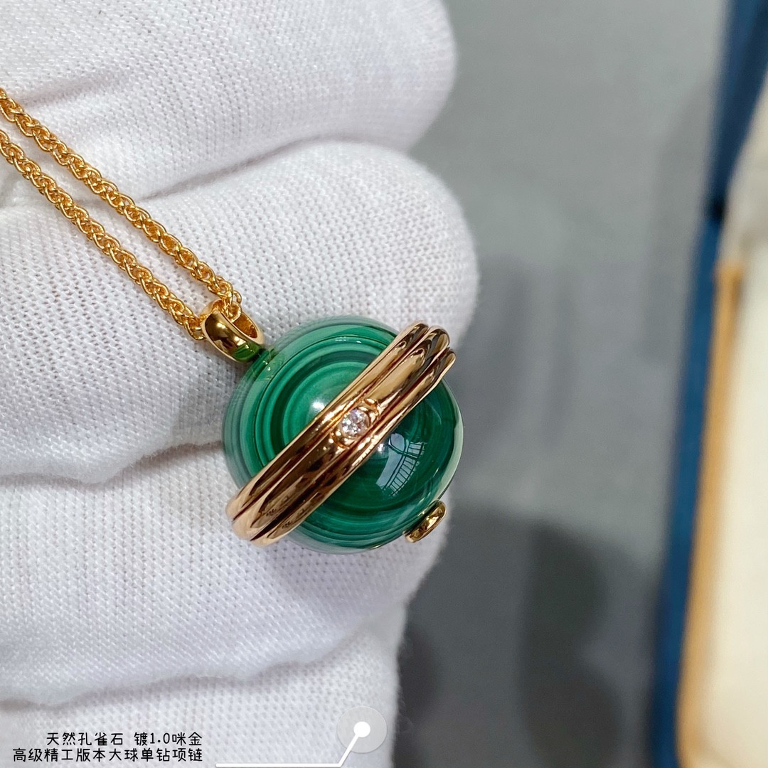 piaget single Di*m*nd natural malachite large ball necklace