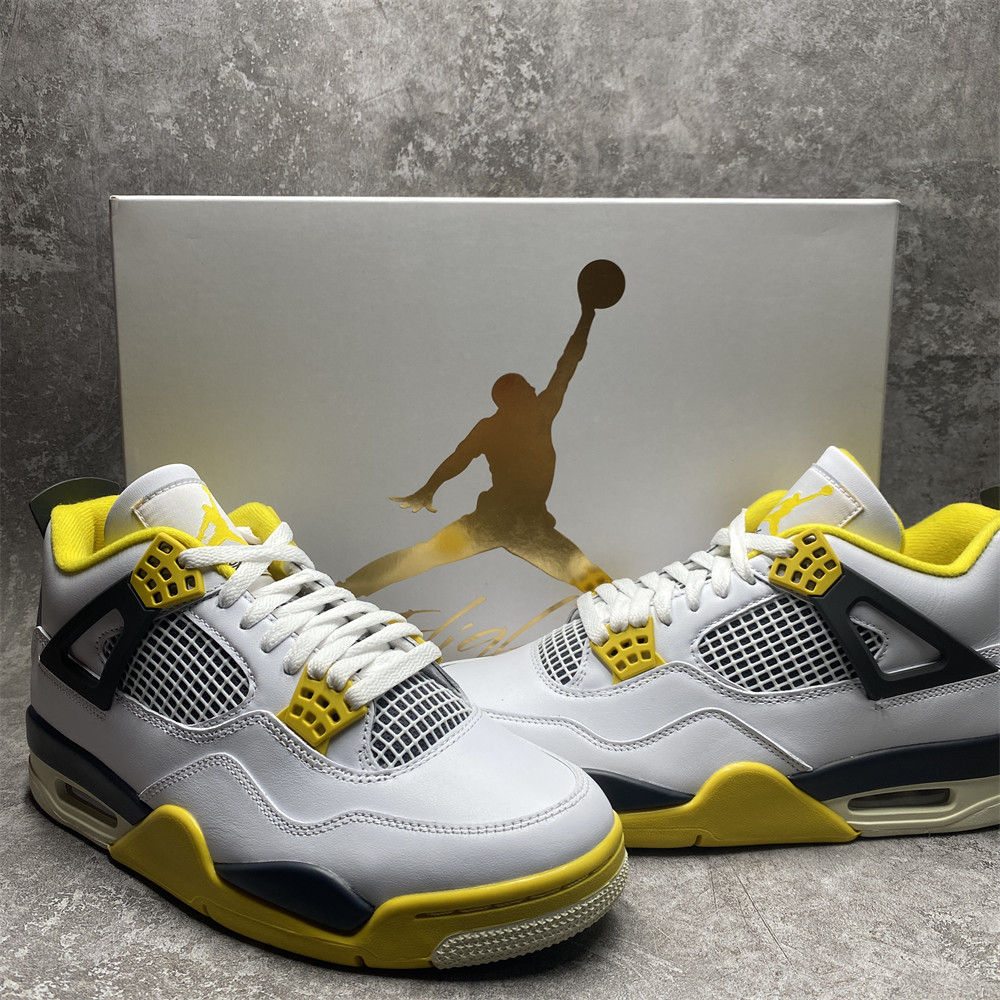 WMNS AIR JORDAN 4 RETRO 