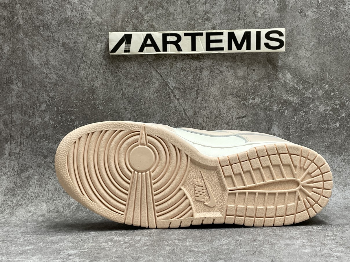 Nike Dunk Low Orange Pearl