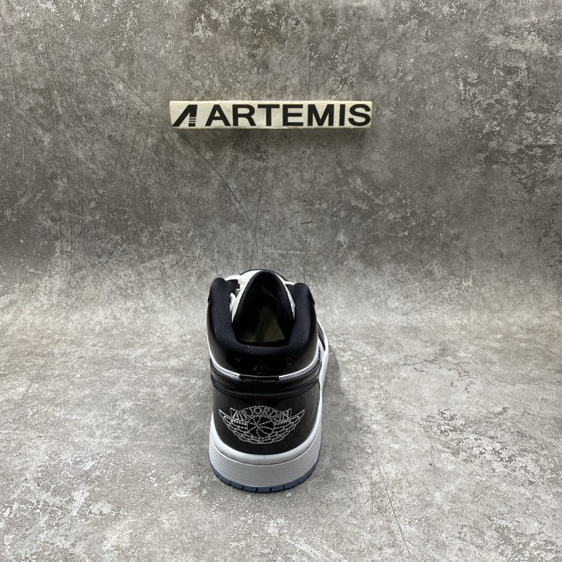 Air Jordan 1 Low SE Concord