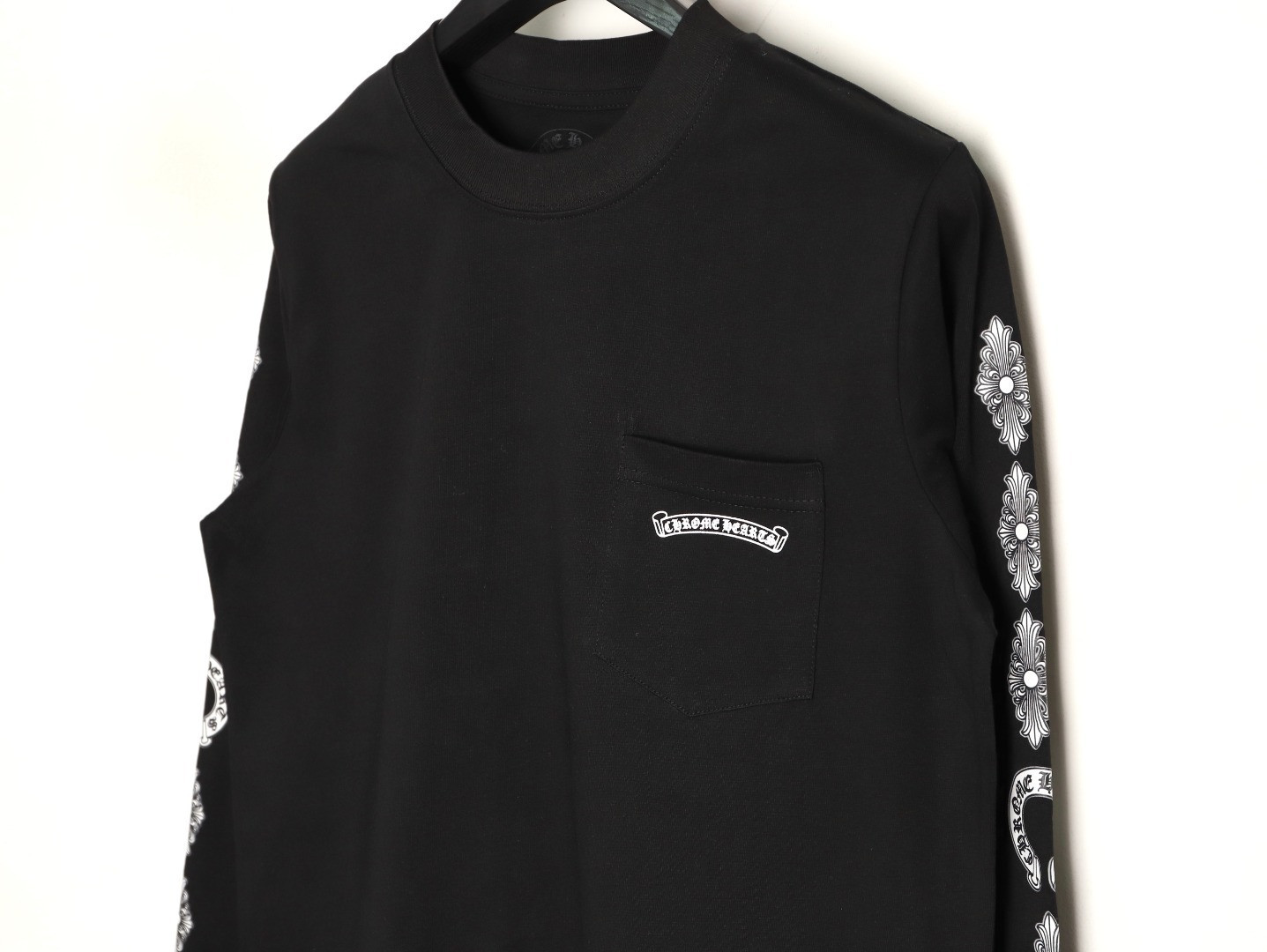 Ch**me He**ts long-sleeved t-shirt