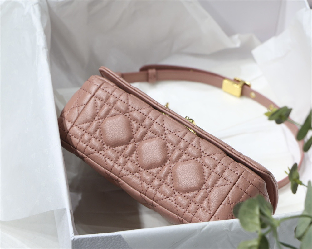 small d*or caro bag pink S*pple cannage calfskin with silver hardware 20 x 12 x 7 cm