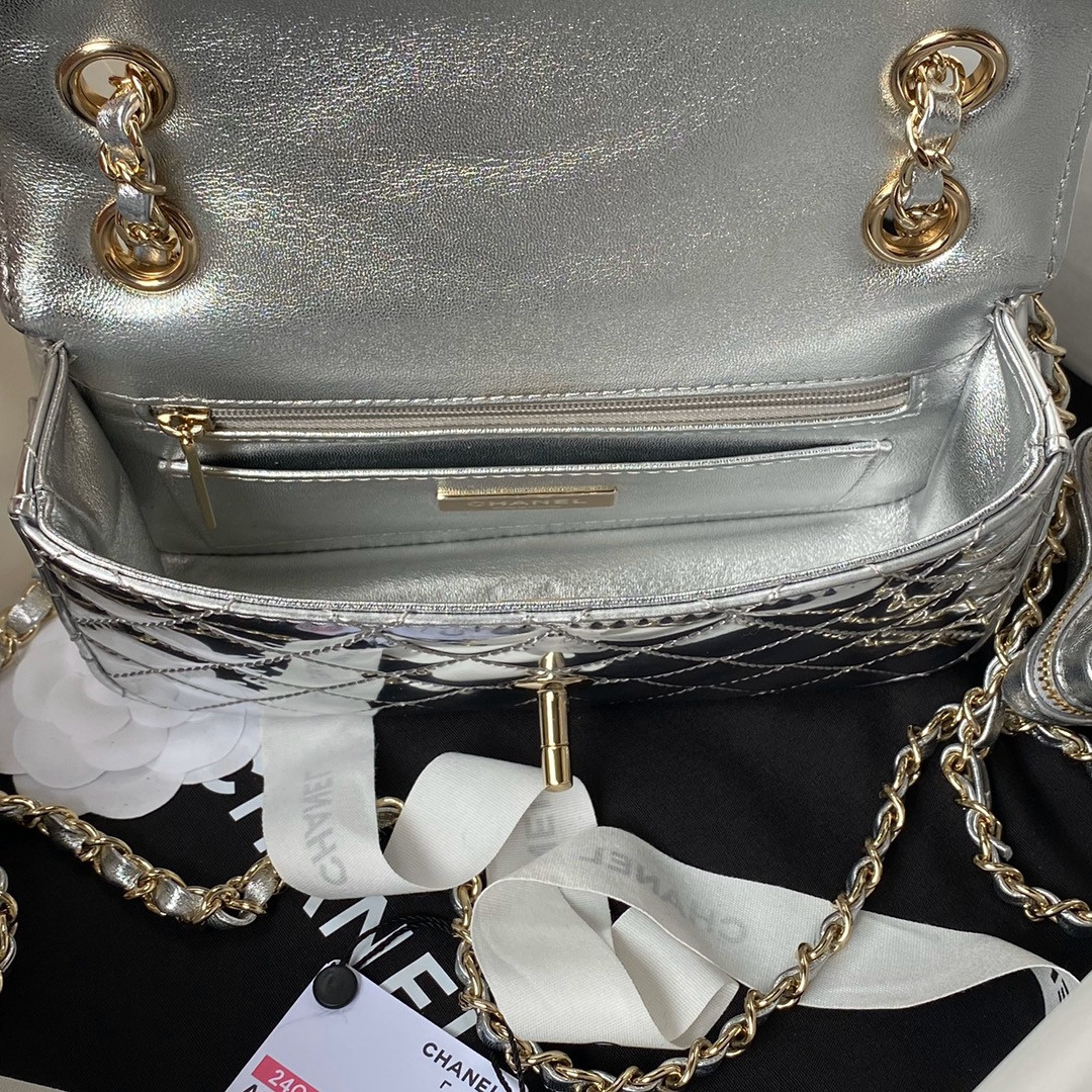 Ch*el flap bag & star coin purse silver 12.5×19×5cm