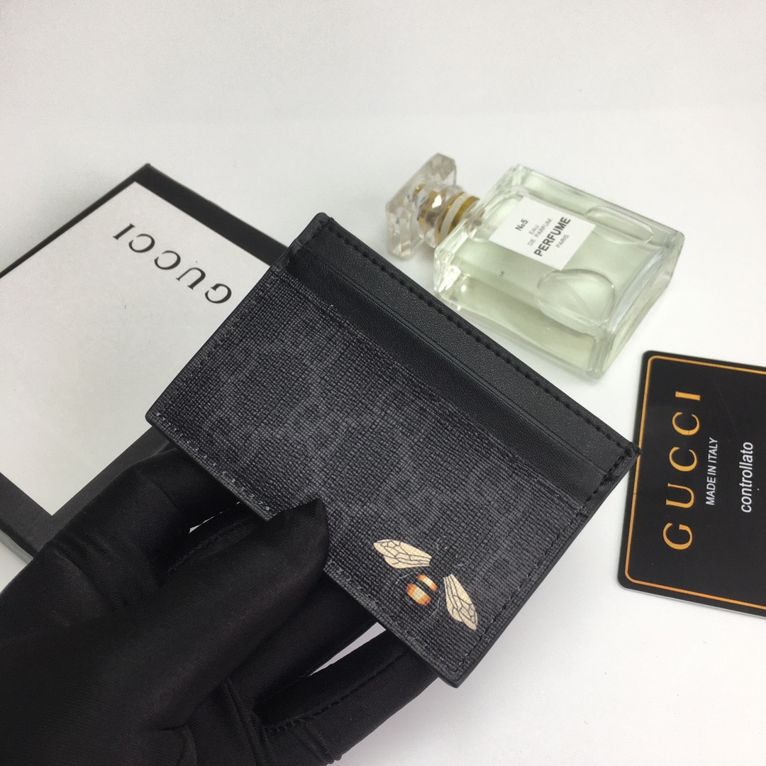 G*u*i gg card case wallet