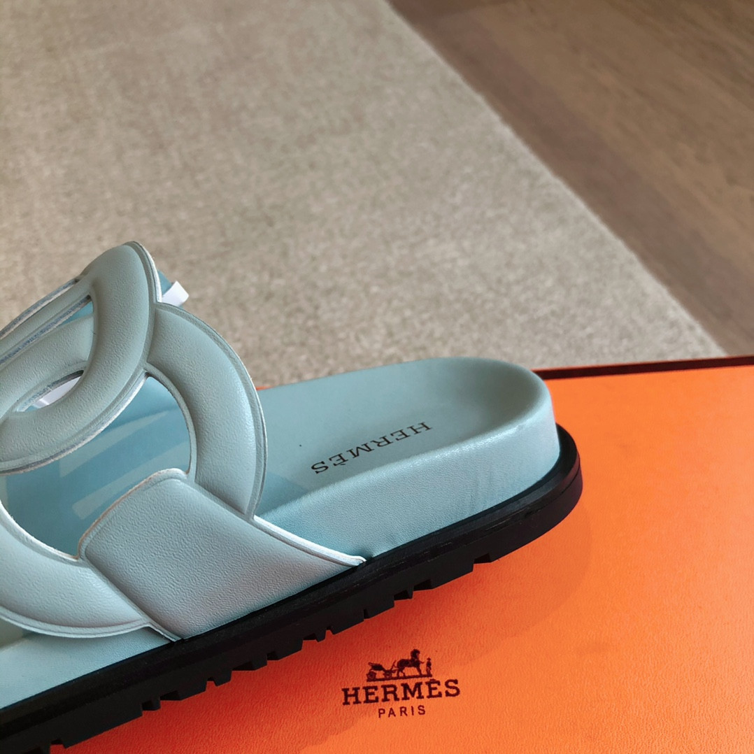 UA Hermès Extra sandal