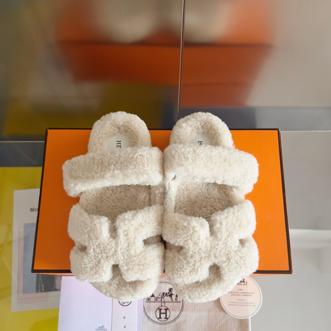 UA Hermès Chypre sandal