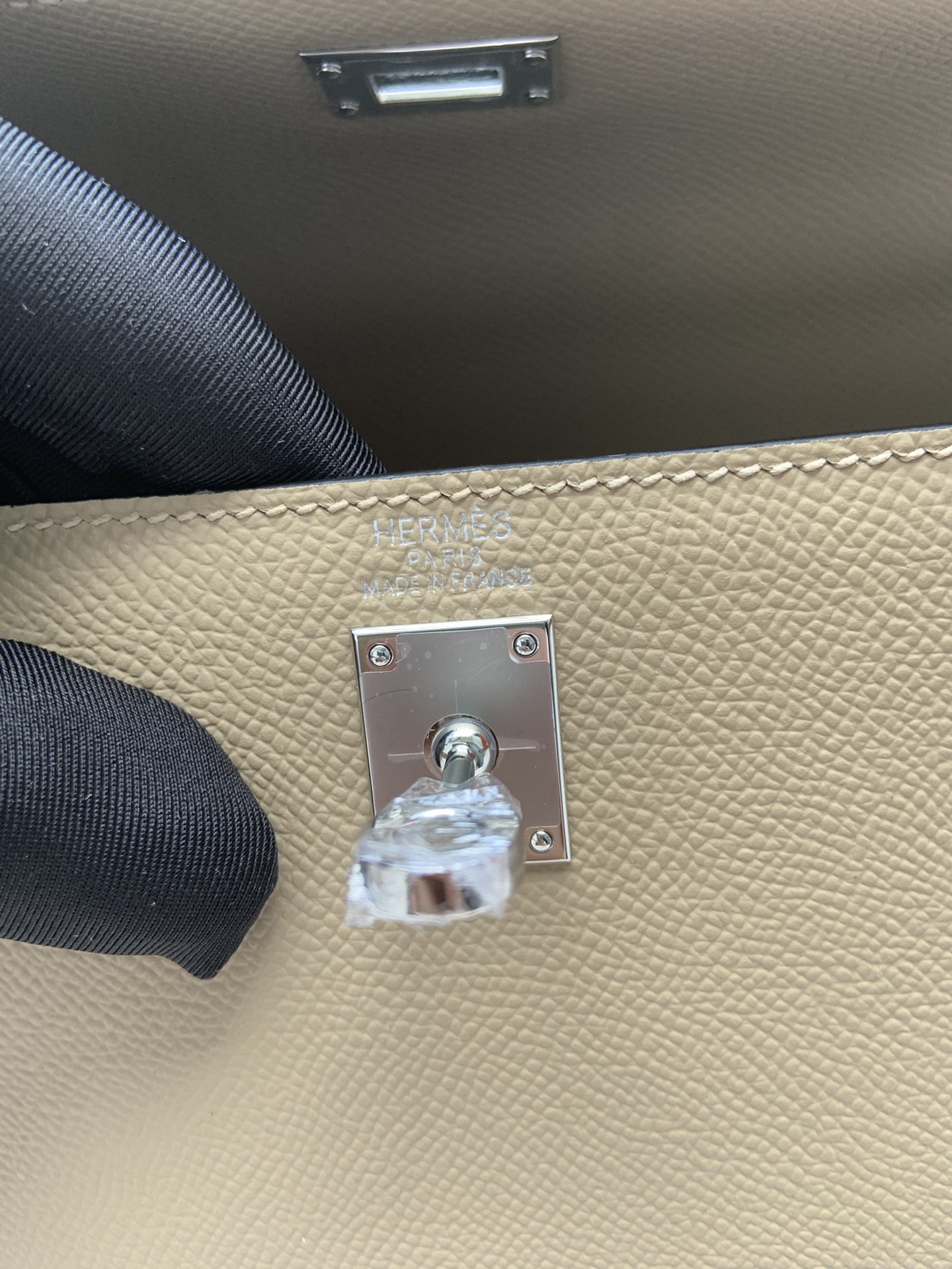 HERMÈS Kelly Silver-tone Hardware 25 28