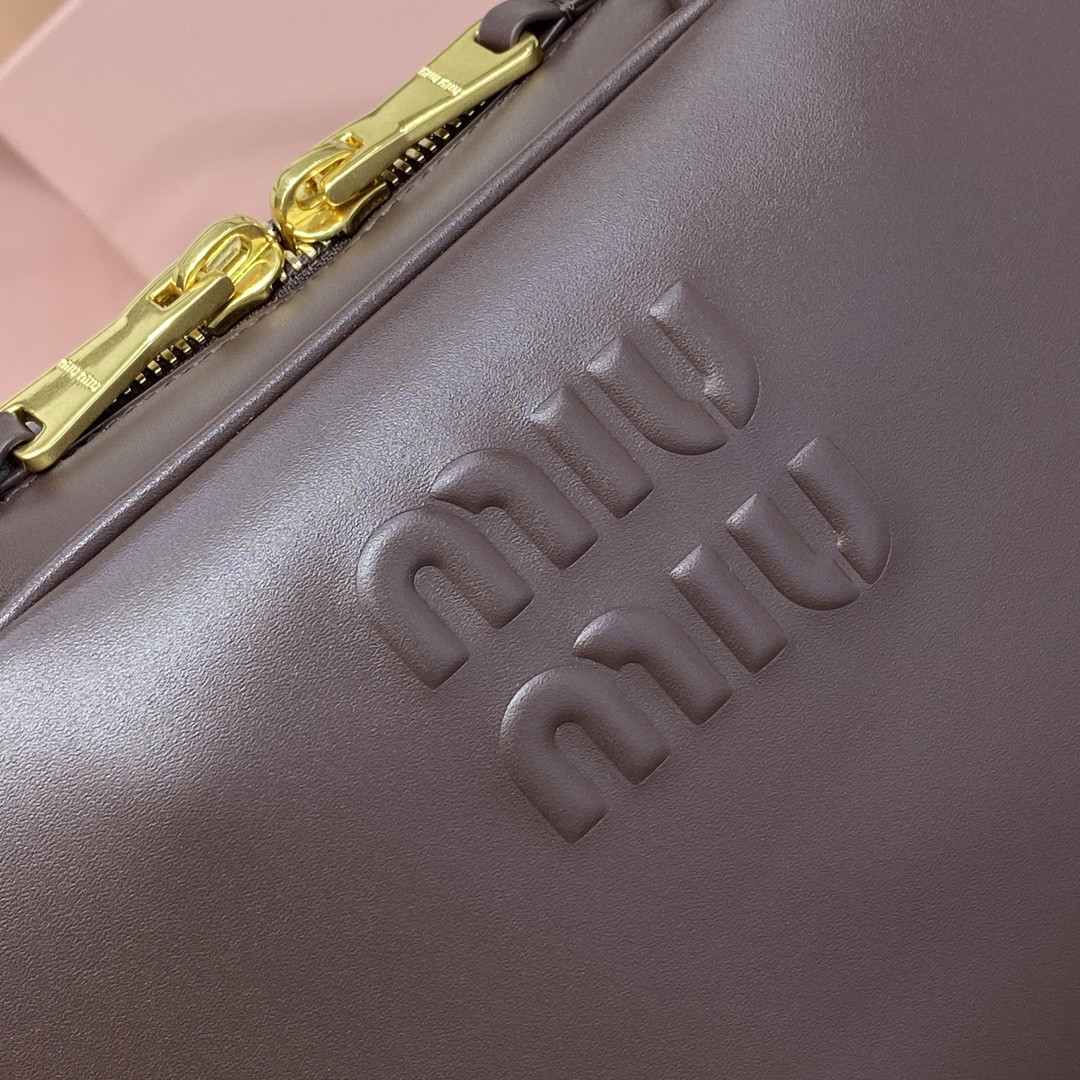 Miu Miu Beau naplak leather bag 29X17X9cm