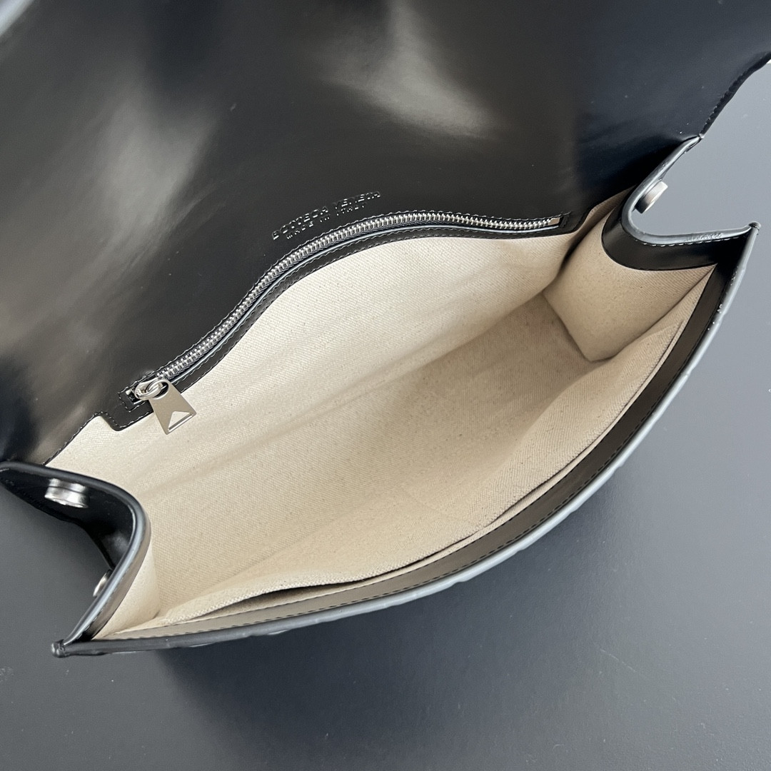 bo*te*ga Ve*ne*ta piccolo 30x21x6.6cm