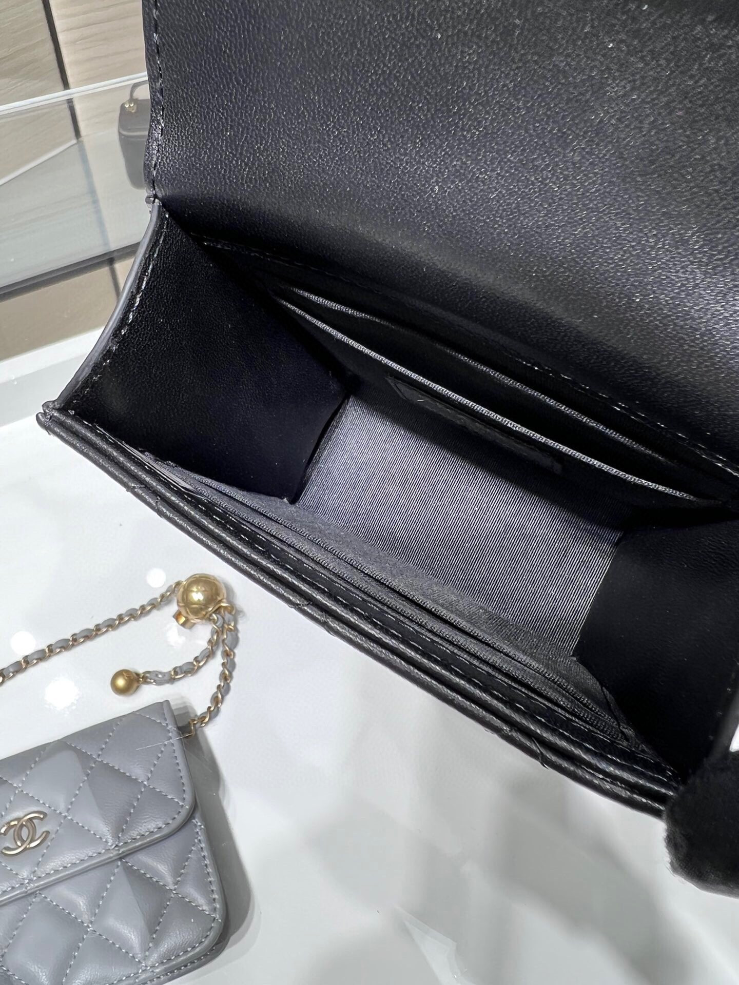 Ch*el clutch shoulder flap bag ap2682 11x11x4cm