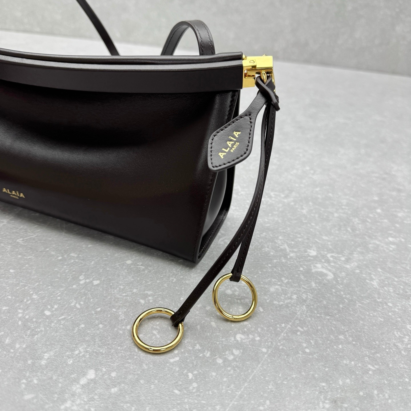 ALAÏA LE CLICK EAST WEST SMALL BAG 25x12.5x7cm